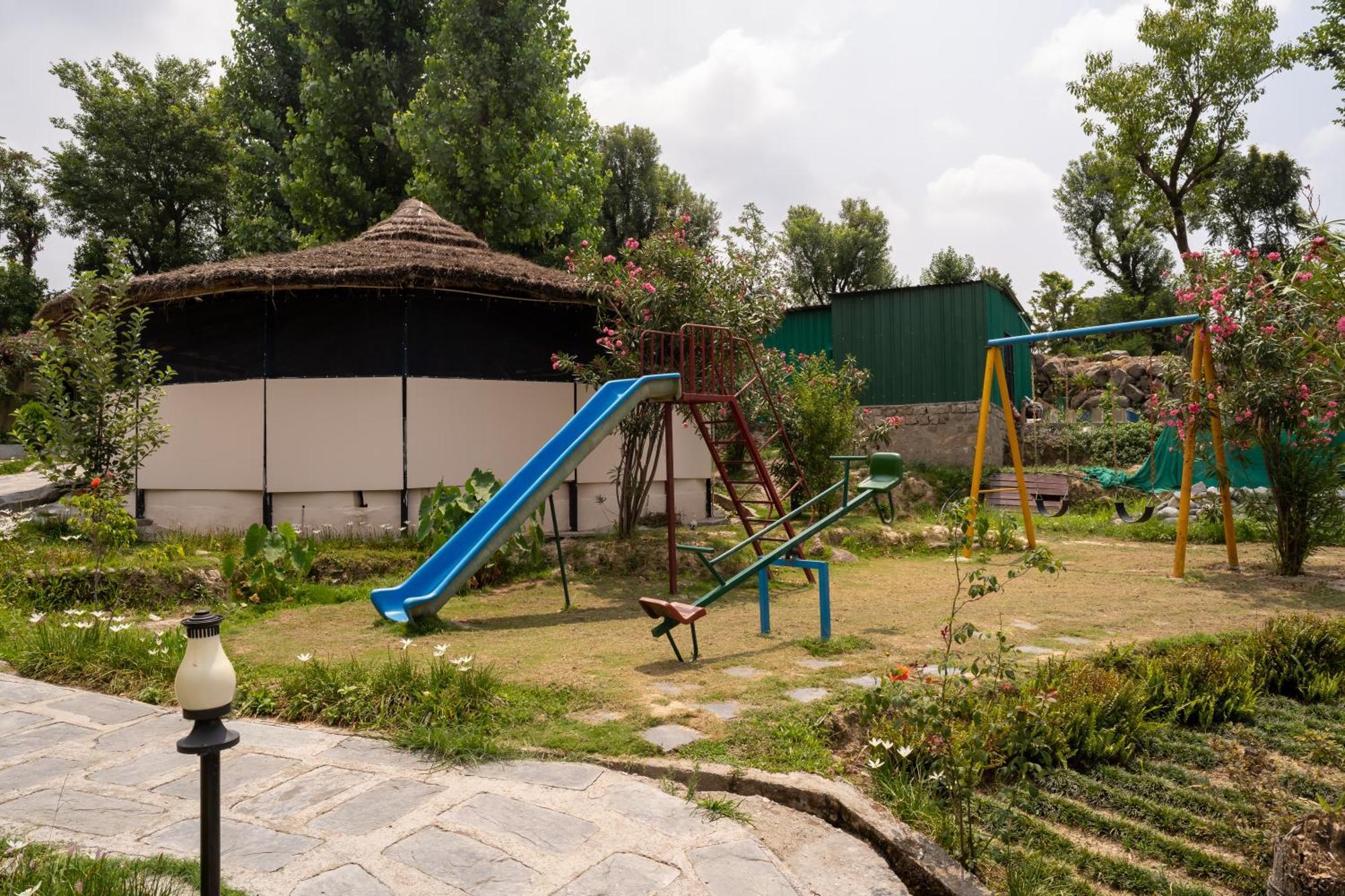 Dev Bhoomi Farms & Cottages Dharamshala Exterior photo