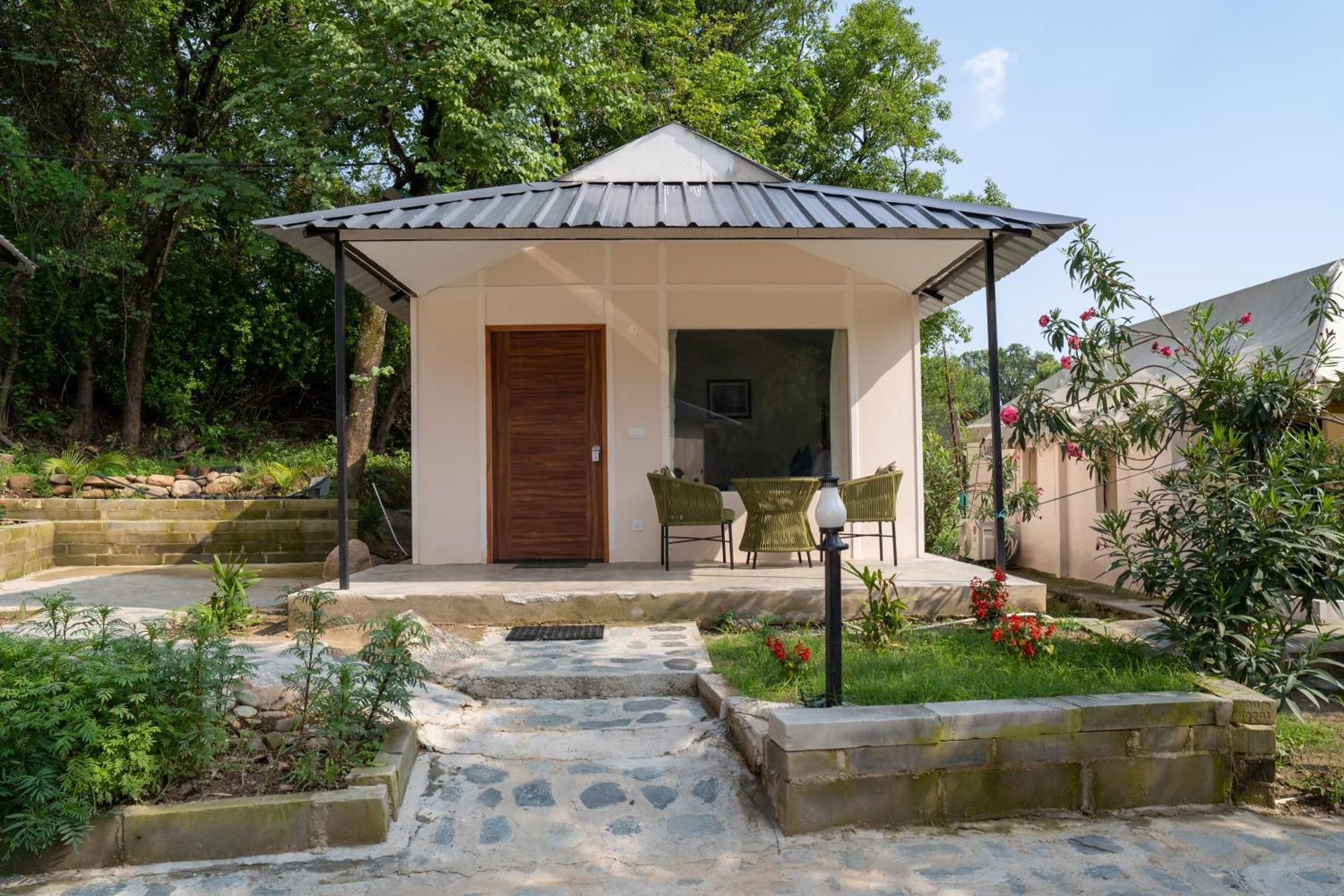 Dev Bhoomi Farms & Cottages Dharamshala Exterior photo